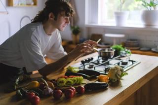 Compulsions alimentaires : les solutions concrètes selon Aurélia