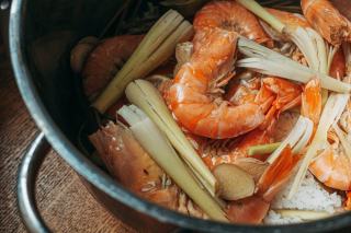 Je ne perds pas de poids malgré une alimentation hypocalorique : pourquoi